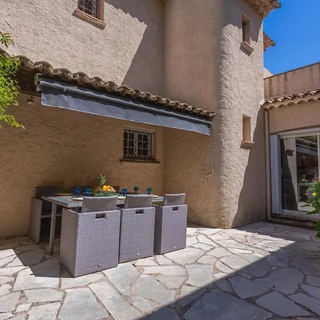 Villa St Raphael, Collines *