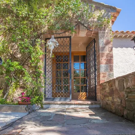 St Raphael, Collines Villa Saint-Raphaël